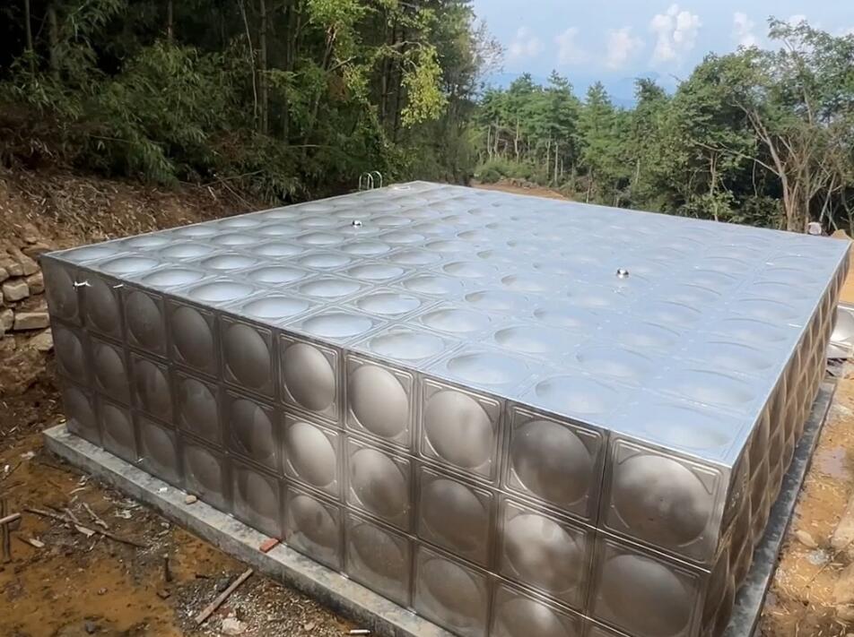 雨水储水箱在暴雨收集中的作用